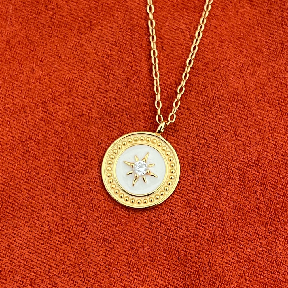 14k gold plated star pendant necklace
